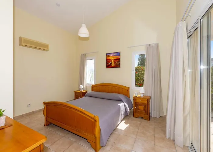 Kefalonitis By Plus Πέγεια