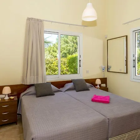 Kefalonitis By Plus * بييا